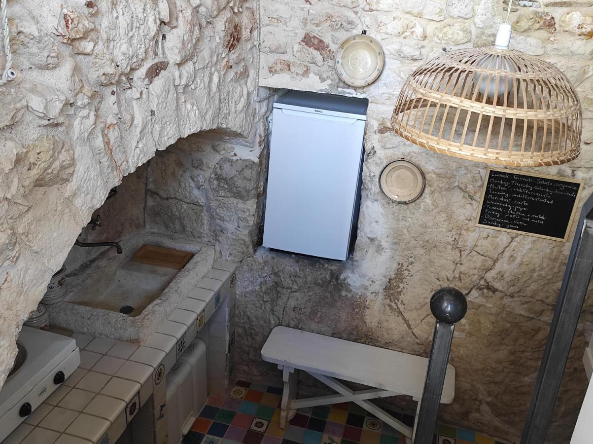オストゥーニ Nel Vico Anticoヴィラ エクステリア 写真